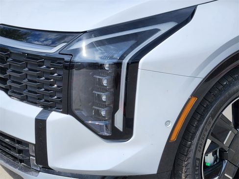 New 2026 Kia Sportage SX image 6