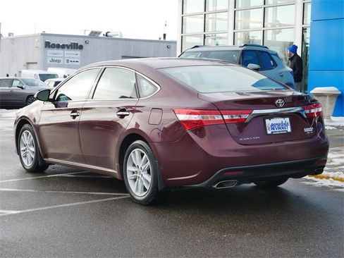 Used 2013 Toyota Avalon XLE image 5