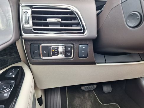 Used 2024 Lincoln Navigator L Black Label AWD/4WD image 25