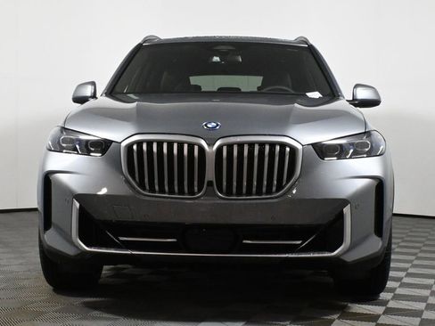 Used 2026 BMW X5 xDrive50e w/ Premium Package image 10
