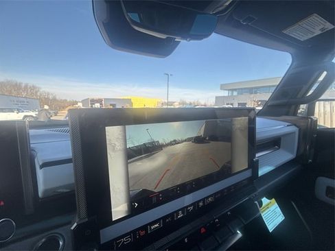New 2025 GMC Hummer EV 3X image 17