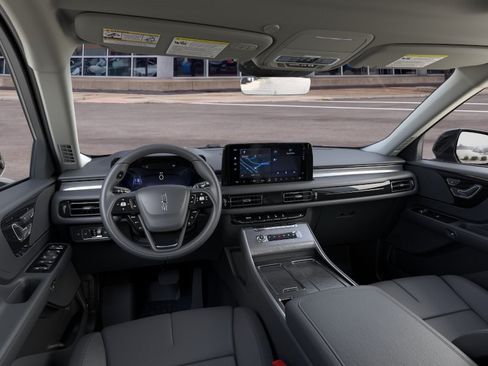 Used 2026 Lincoln Aviator AWD image 9