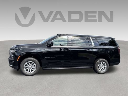 New 2026 Chevrolet Suburban LS RWD image 9