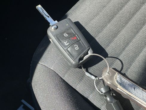 Used 2025 Volkswagen Jetta S image 21