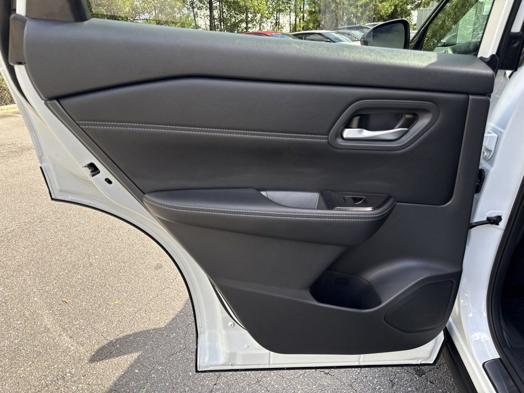Used 2026 Nissan Rogue Dark Armor FWD image 18