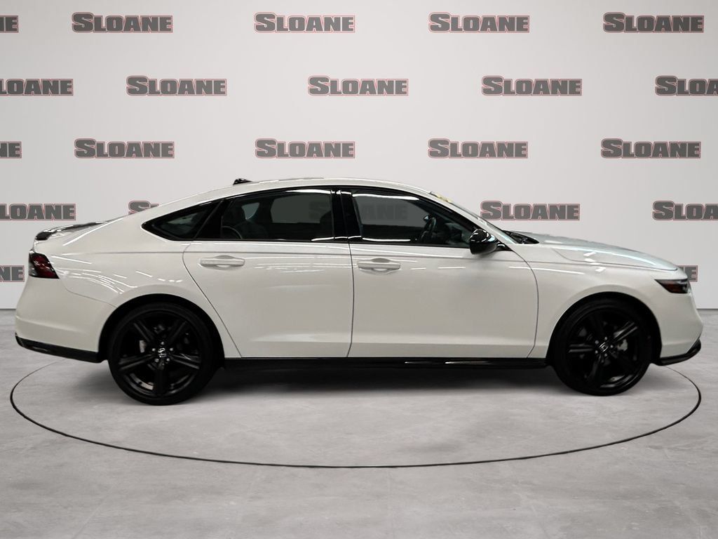 Used 2025 Honda Accord Sport image 6