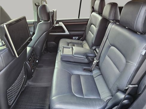 Used 2017 Toyota Land Cruiser Carfax 1 Owner! image 24