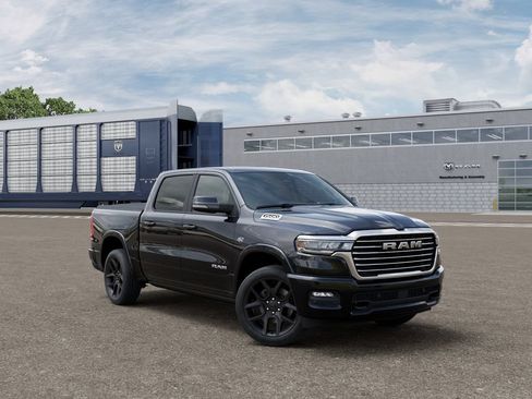 New 2026 RAM 1500 Laramie AWD/4WD image 5