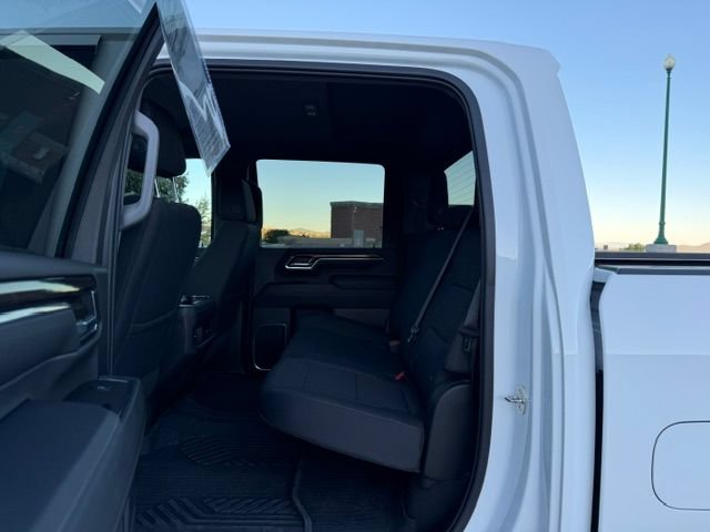 Used 2024 Chevrolet Silverado 2500 LT AWD/4WD image 18