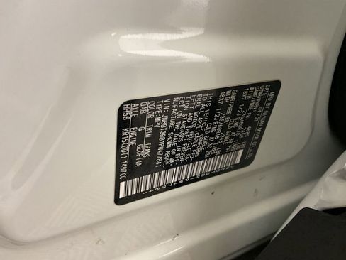 Used 2023 Nissan Rogue SV image 29