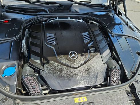 Used 2018 Mercedes-Benz S 560 Sedan image 23