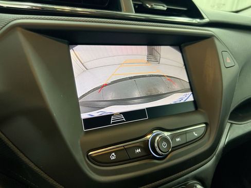 Used 2023 Chevrolet TrailBlazer LS FWD image 10