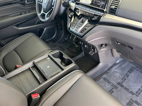 New 2026 Honda Odyssey Touring image 20