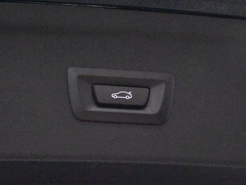 Used 2026 BMW iX xDrive45 w/ Premium Package image 37