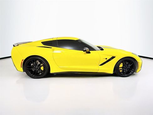 Used 2016 Chevrolet Corvette Stingray Coupe w/ 2LT Preferred Equipment Group RWD image 27