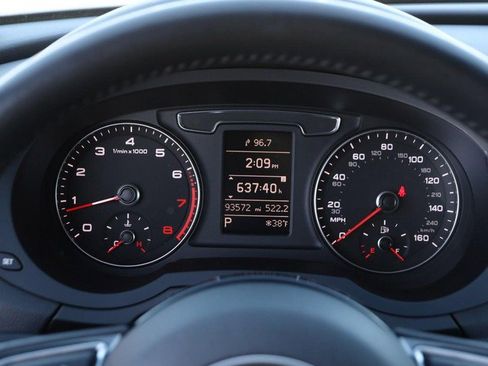 Used 2018 Audi Q3 2.0T Premium w/ Convenience Package image 15