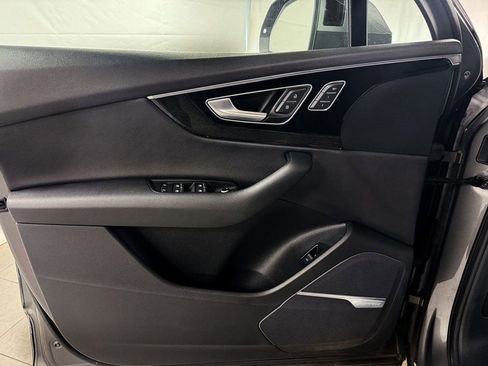 Used 2017 Audi Q7 3.0T Prestige image 14