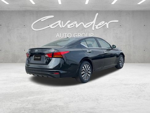 New 2025 Nissan Altima 2.5 SV image 16