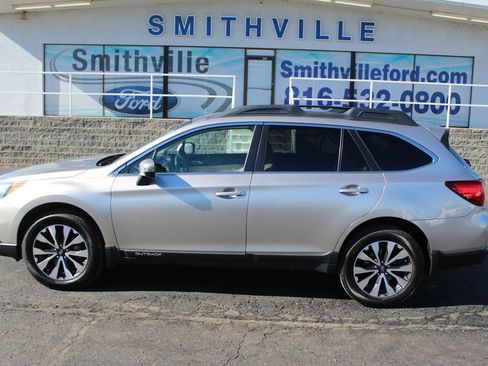 Used 2016 Subaru Outback 2.5i Limited w/ Popular Package #4 image 4