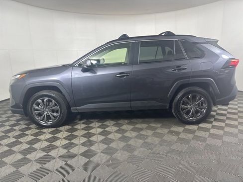 Used 2023 Toyota RAV4 XLE Premium image 7