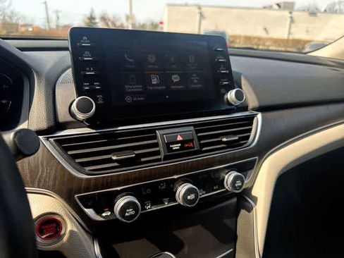 Used 2020 Honda Accord EX-L image 24