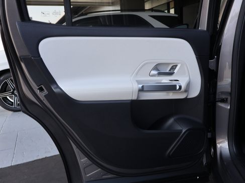 Certified 2021 Mercedes-Benz GLB 250 image 16