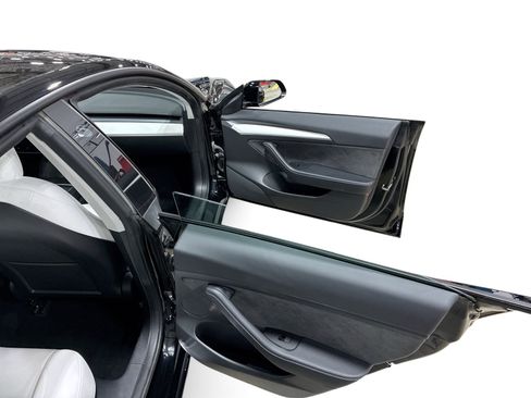 Certified 2023 Tesla Model 3 Standard Range RWD image 12