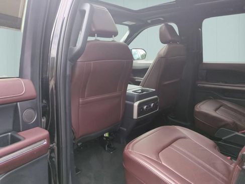 Used 2024 Ford Expedition Limited AWD/4WD image 28
