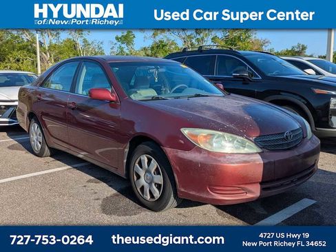 Used 2004 Toyota Camry LE image 4