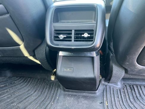 Certified 2024 Cadillac Lyriq Luxury AWD/4WD image 18