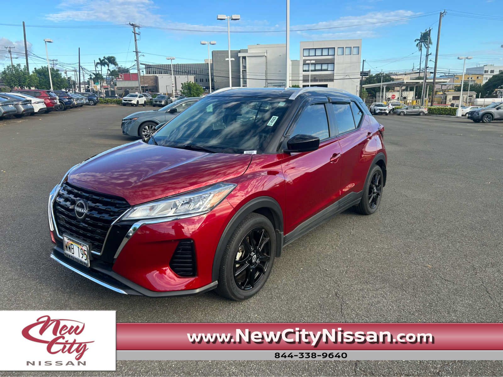 Used 2023 Nissan Kicks SV FWD image 1