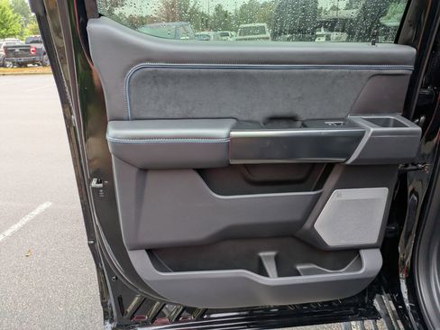 New 2026 Ford F250 Platinum w/ Tremor Off-Road Package image 61