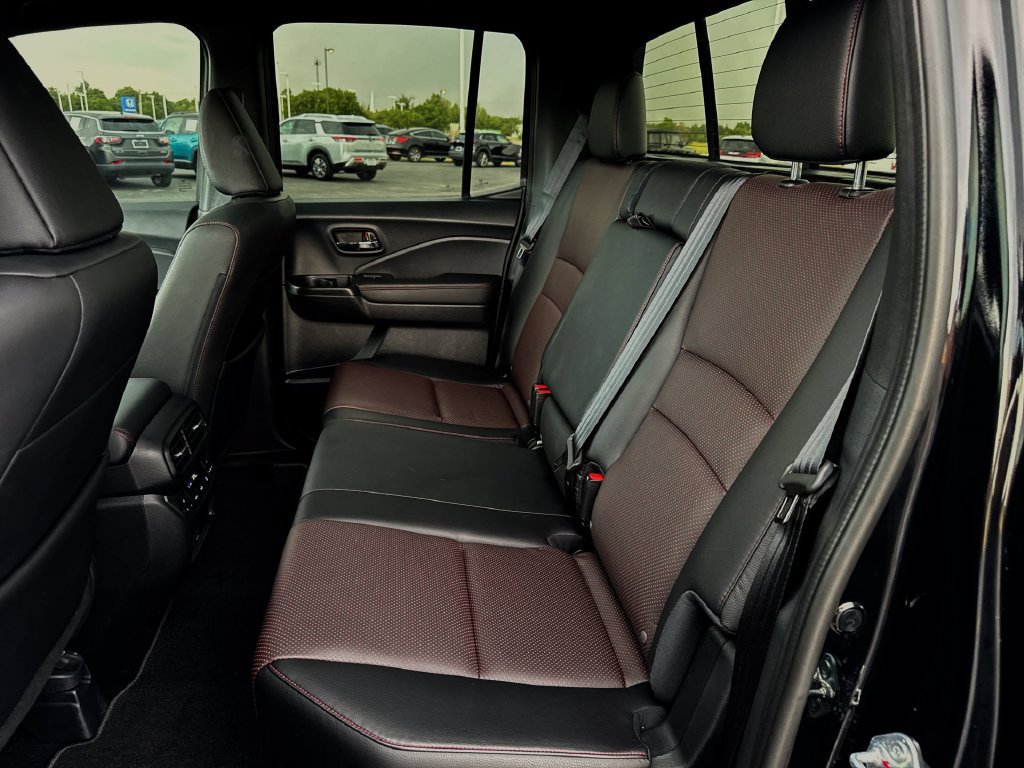 Used 2024 Honda Ridgeline Black Edition image 23