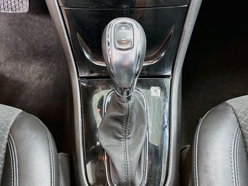 Used 2022 Buick Encore Preferred w/ Safety Package FWD image 24