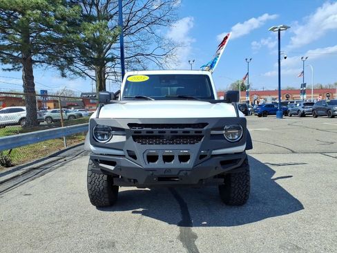 Certified 2023 Ford Bronco Black Diamond AWD/4WD image 2