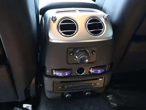 Used 2017 Rolls-Royce Ghost RWD image 7