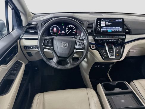 Used 2026 Honda Odyssey Touring image 17