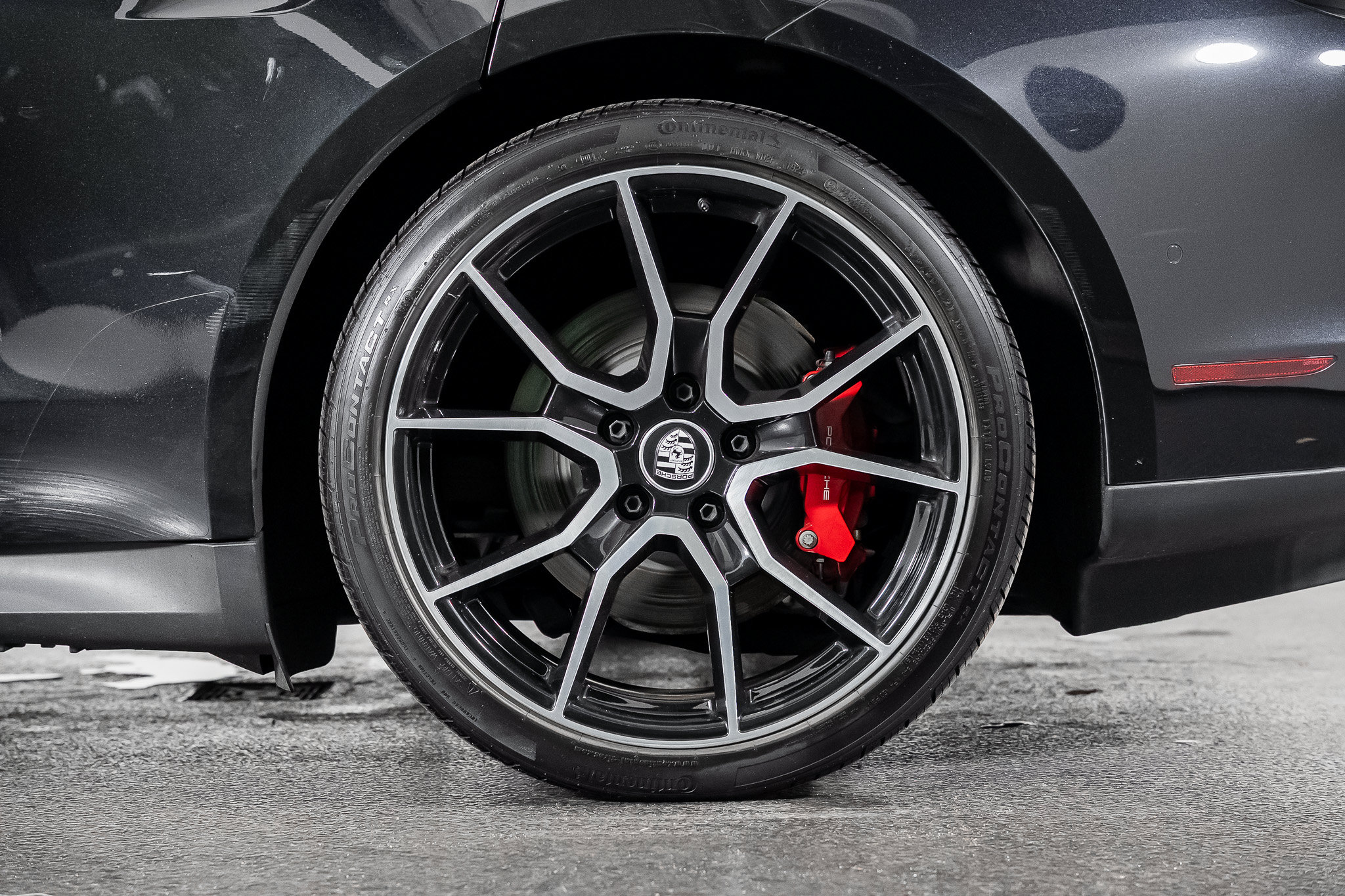 Used 2024 Porsche Taycan 4S AWD/4WD image 19