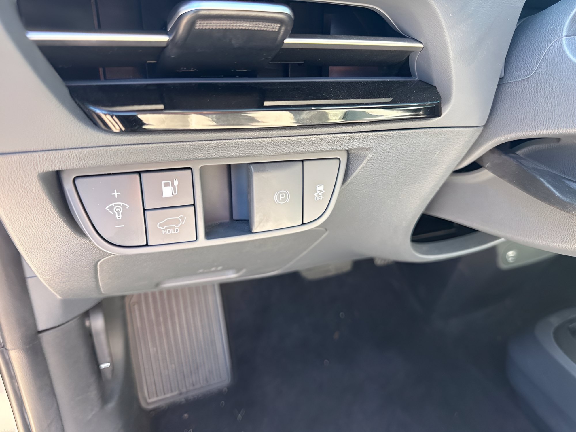 Used 2023 Kia EV6 Wind AWD/4WD image 22