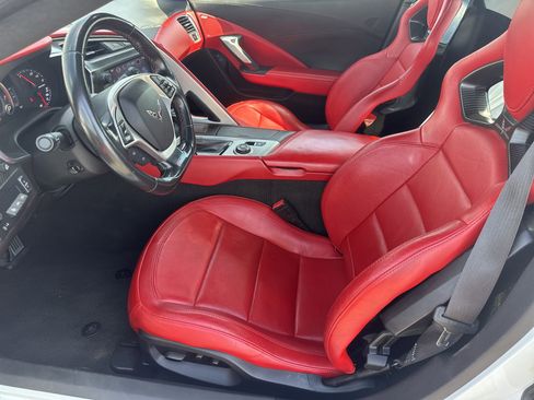 Used 2016 Chevrolet Corvette Z06 w/ 3LZ Preferred Equipment Group RWD image 10
