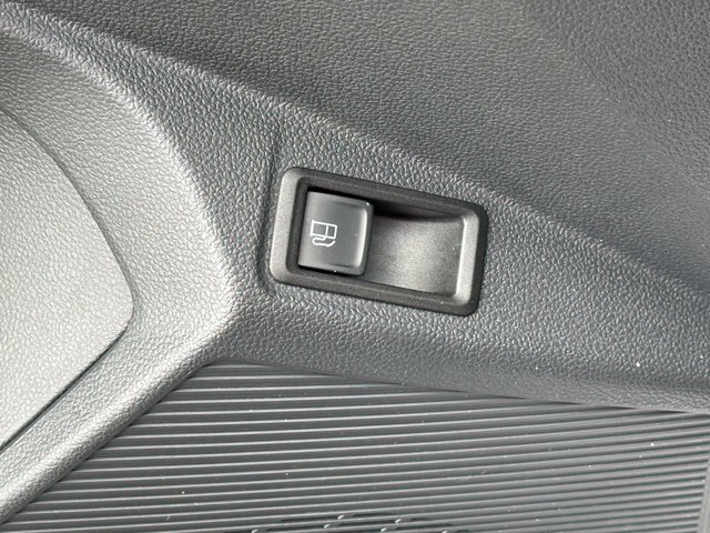 Certified 2023 Volkswagen Taos SEL AWD/4WD image 21