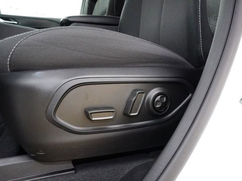 Used 2025 Jeep Grand Cherokee Laredo X w/ Luxury Tech Group I AWD/4WD image 26