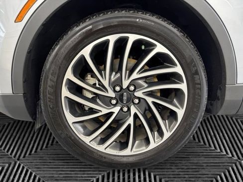 Used 2020 Lincoln Nautilus Reserve FWD image 29