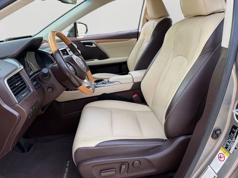 Used 2019 Lexus RX 350L AWD image 16