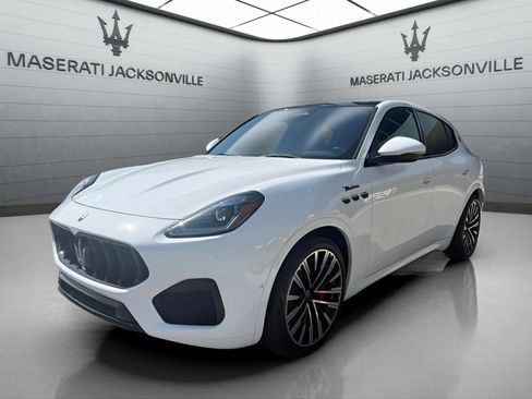Certified 2023 Maserati Grecale Modena AWD/4WD image 11