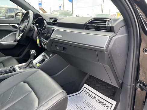 Used 2022 Audi Q3 2.0T Premium Plus w/ Premium Plus Package AWD/4WD image 31