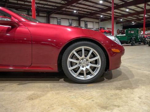 Used 2005 Mercedes-Benz SLK 350 image 11