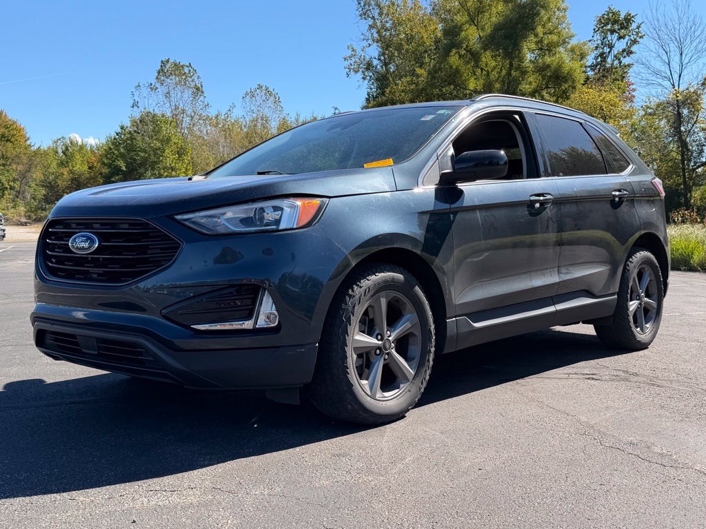 Used 2022 Ford Edge SEL w/ Sport Appearance Package AWD/4WD image 3