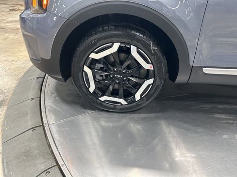 New 2025 Kia Telluride S image 31