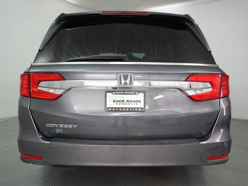 Used 2018 Honda Odyssey LX image 9